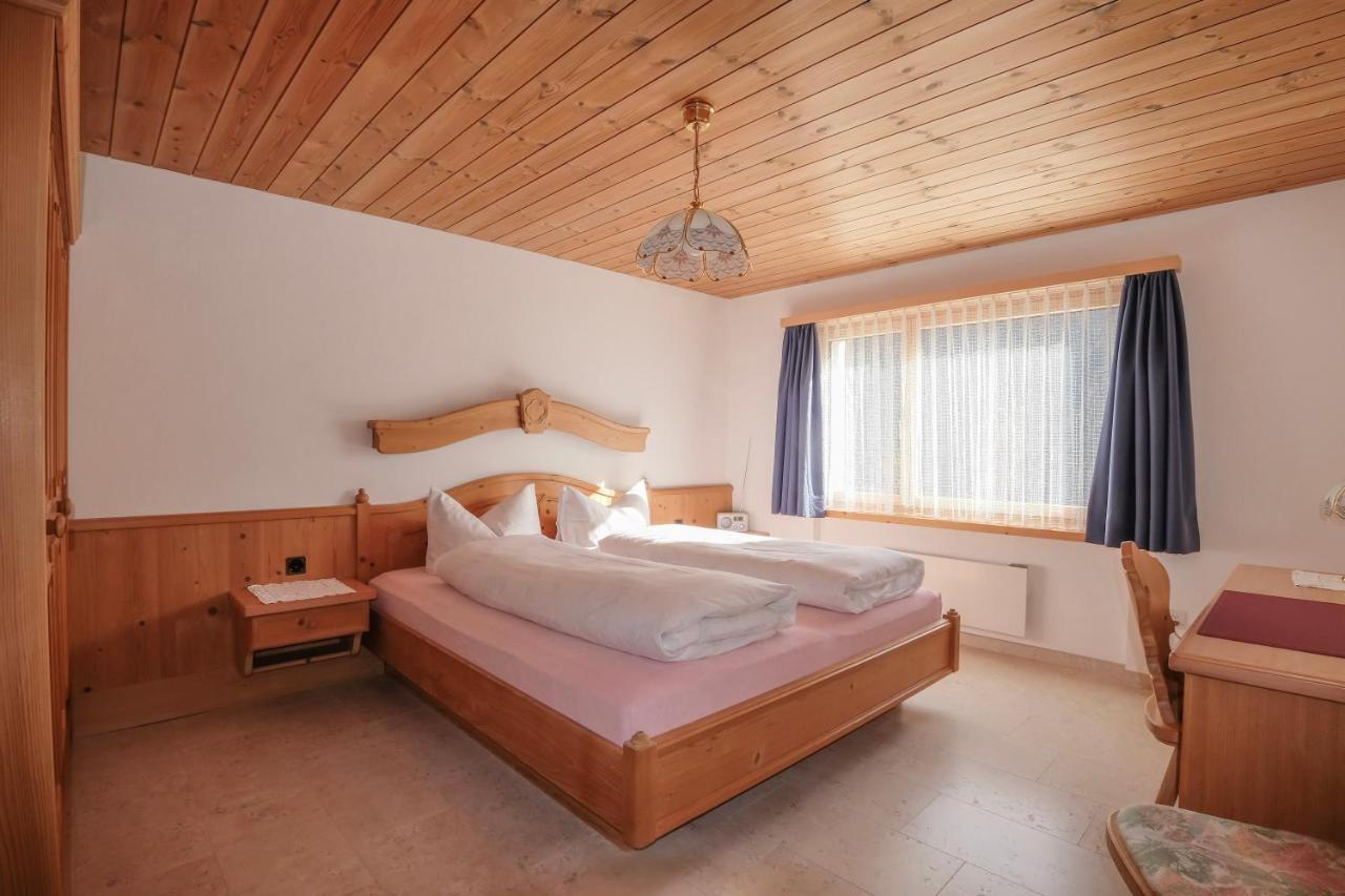 Apartmán Chasa Plajet Ramosch Exteriér fotografie